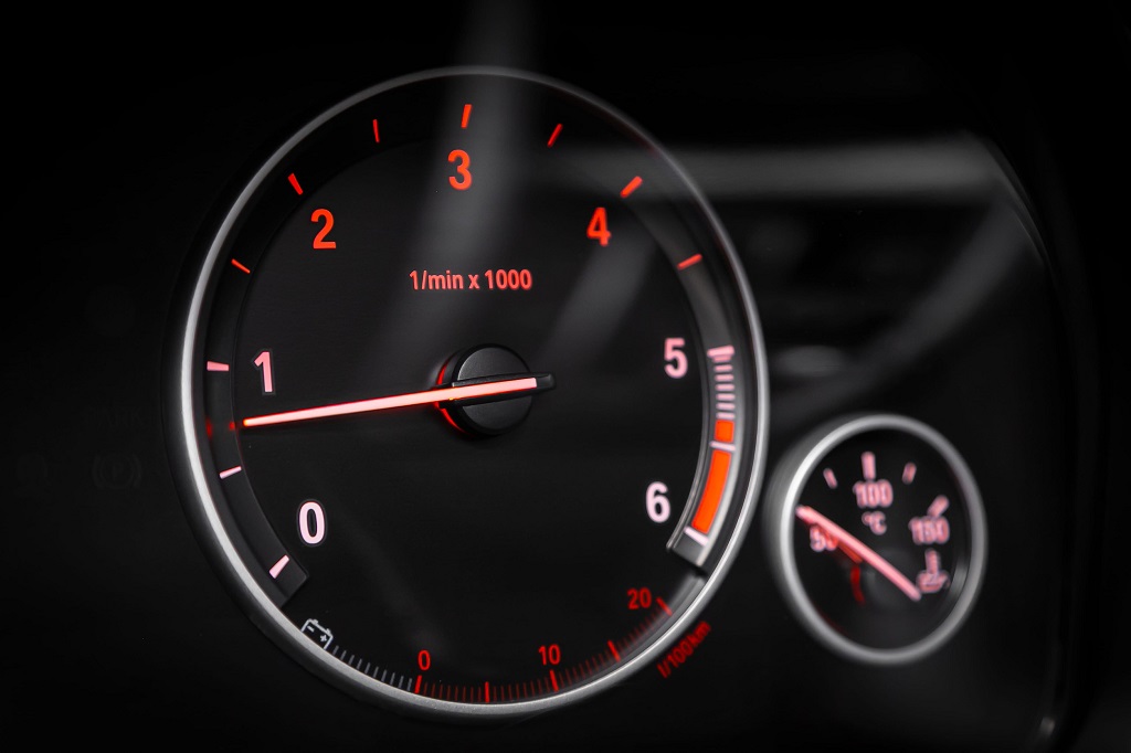 Obrtomer automobila pri povišenom broju obrtaja tokom DPF regeneracije